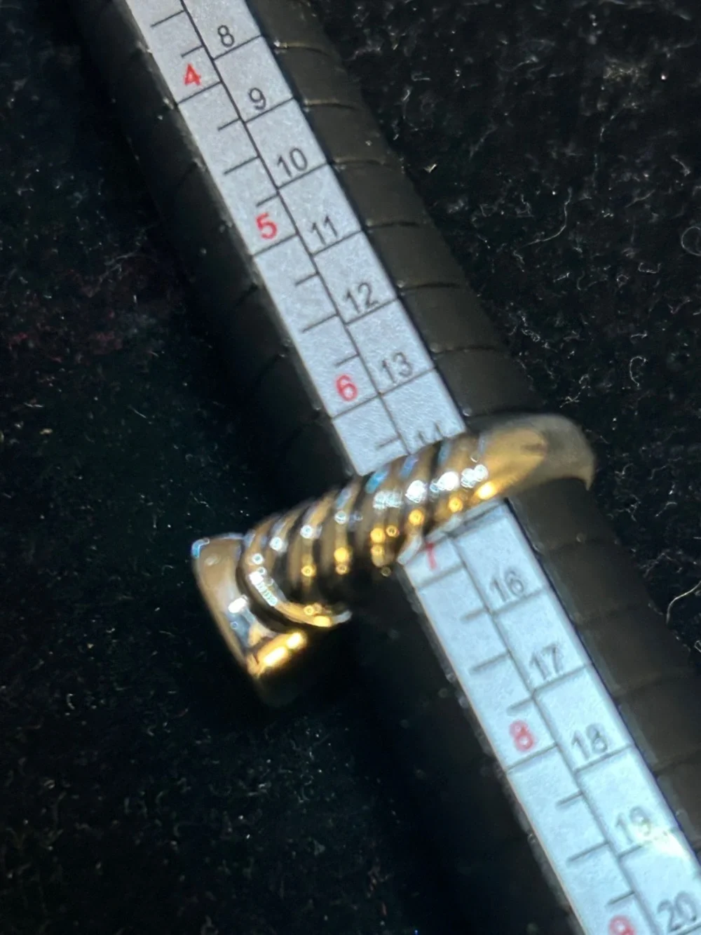 Vintage Premier Designs PD Black Faceted Glass Ring Size 7